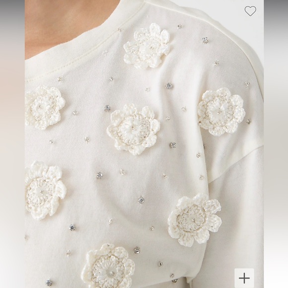 Cropped T-shirt with crochet floral appliqués - size M NWT - Picture 3 of 7